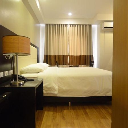 Ever O Business Hotel Zamboanga Bagian luar foto