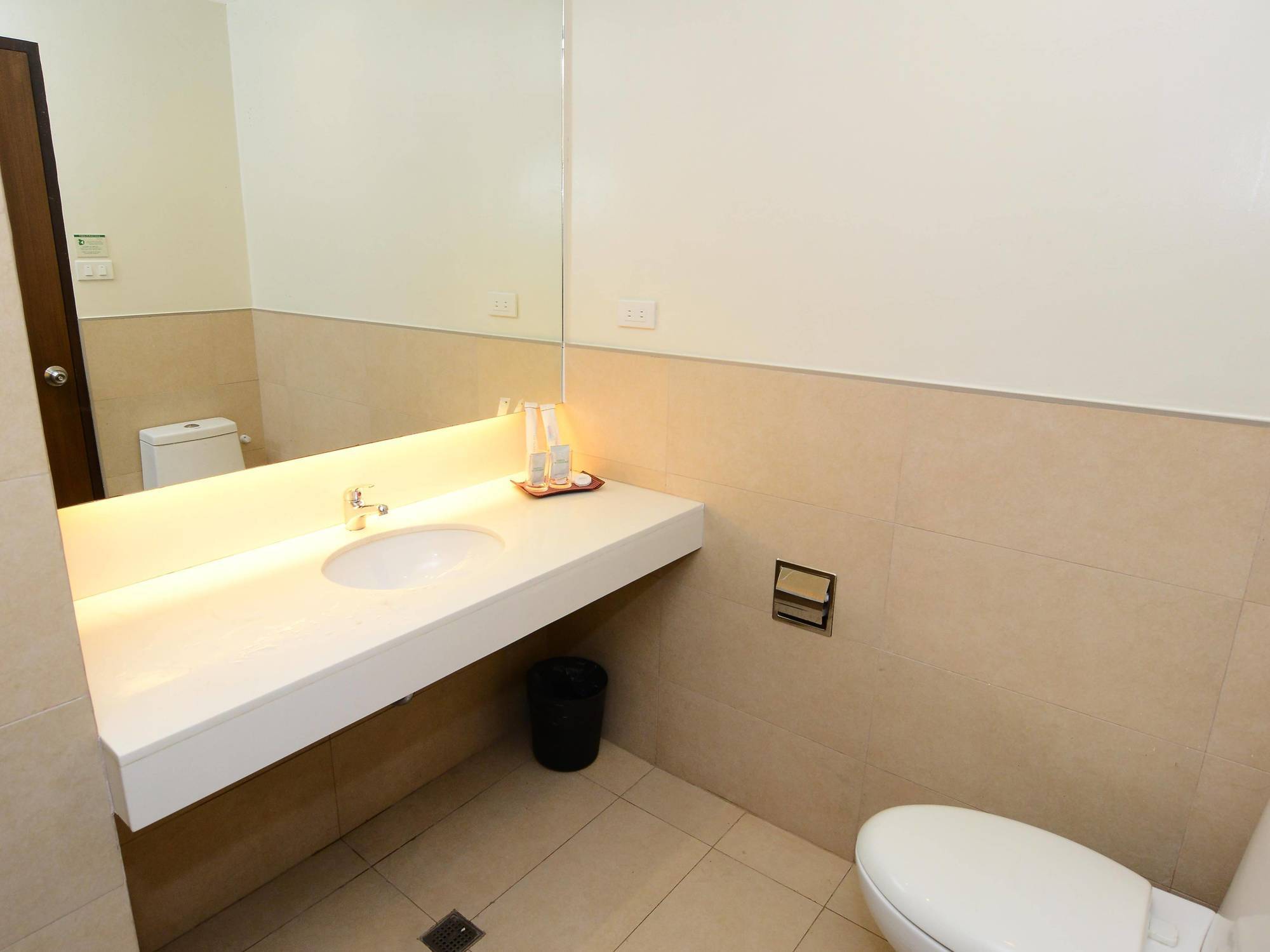 Ever O Business Hotel Zamboanga Bagian luar foto